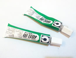 DULLHOUSE手作娃娃，材料介紹，相片膠的圖片