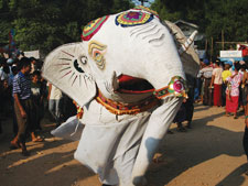 manuha pagoda festival photo 3