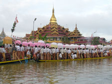 phaungdawoo pagoda festival photo 3