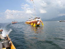phaungdawoo pagoda festival photo 2