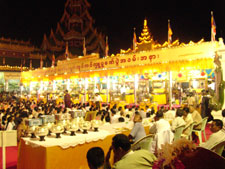shwedagon pagoda photo 4